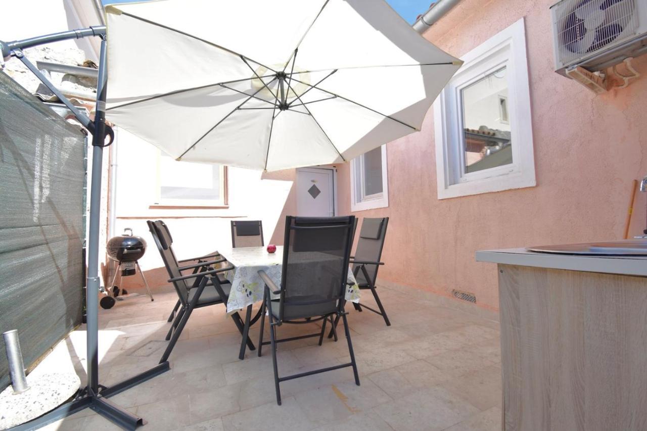 City Centre Apartment With Terrace 2 Pula Extérieur photo